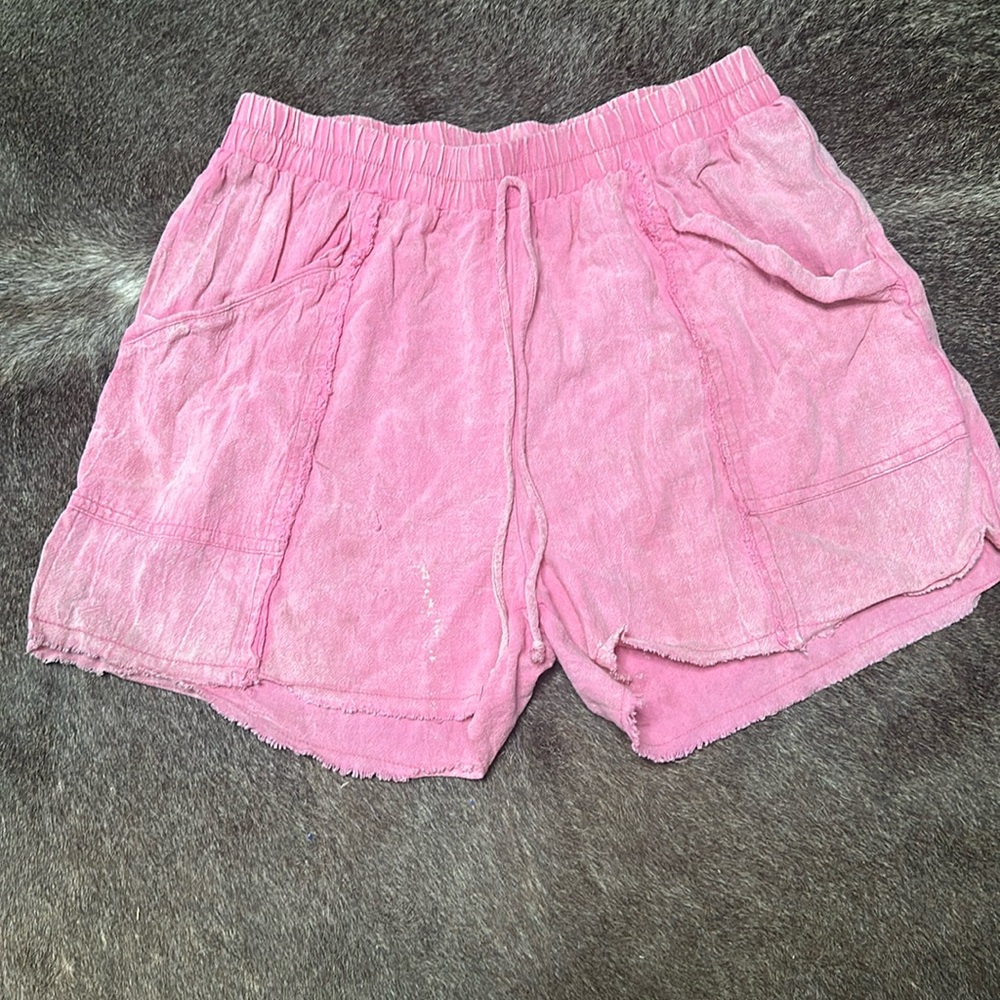 Umgee pink shorts